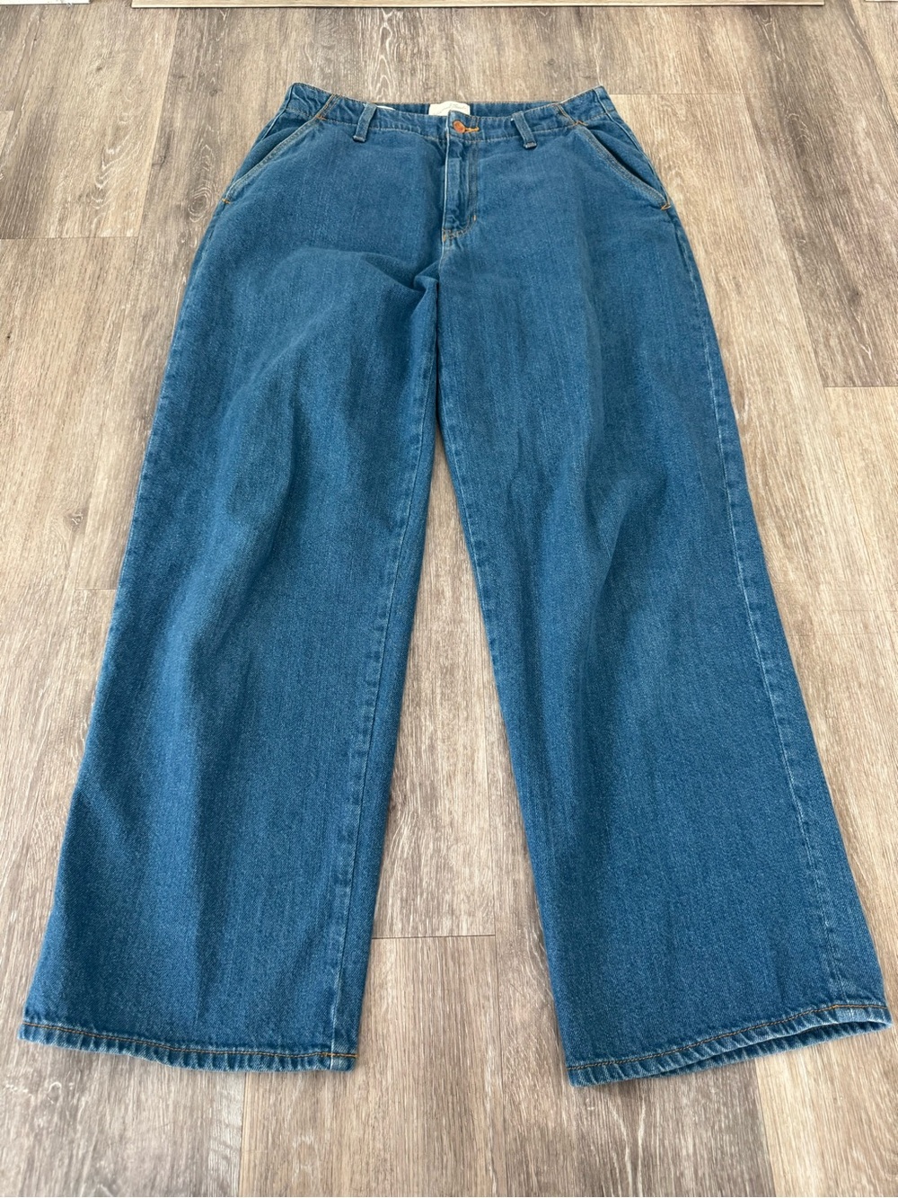 Universal Thread RELAXED STRAIGHT jeans